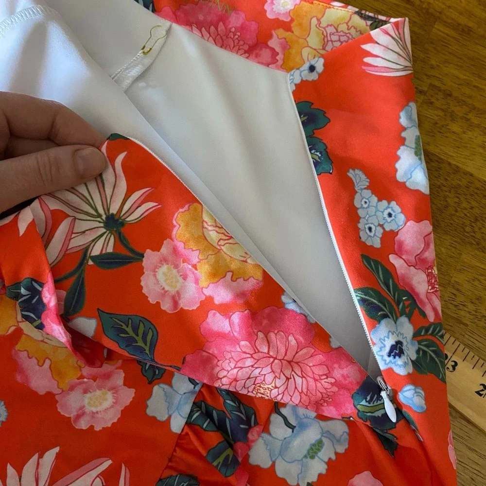 Smith & Quinn The Blaire Skort Women's Large Floral Ruffle Golf Skirt Preppy NWT